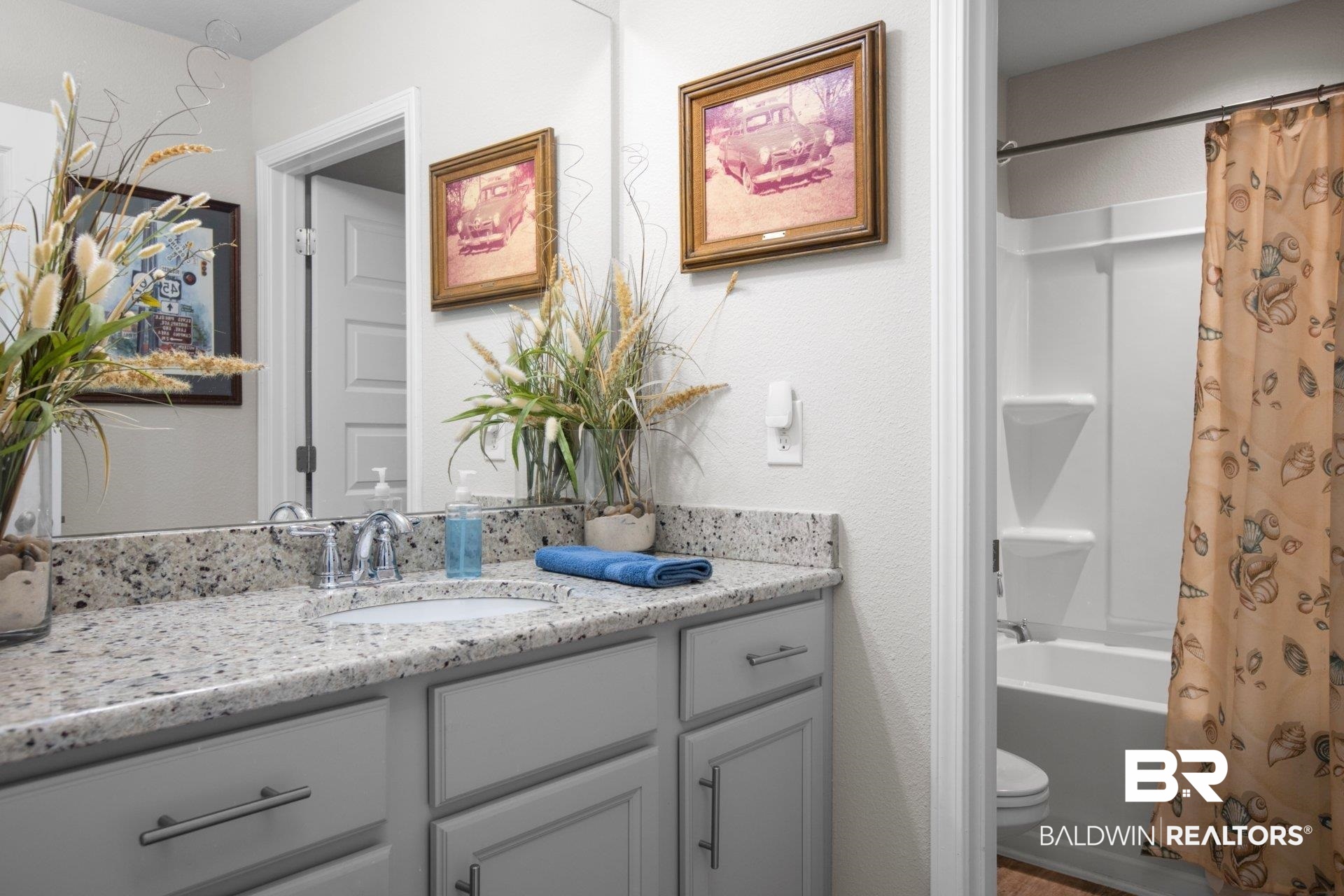 1218 Primrose Lane Foley, AL 36535 - Photo 17 of 32 Bath 3