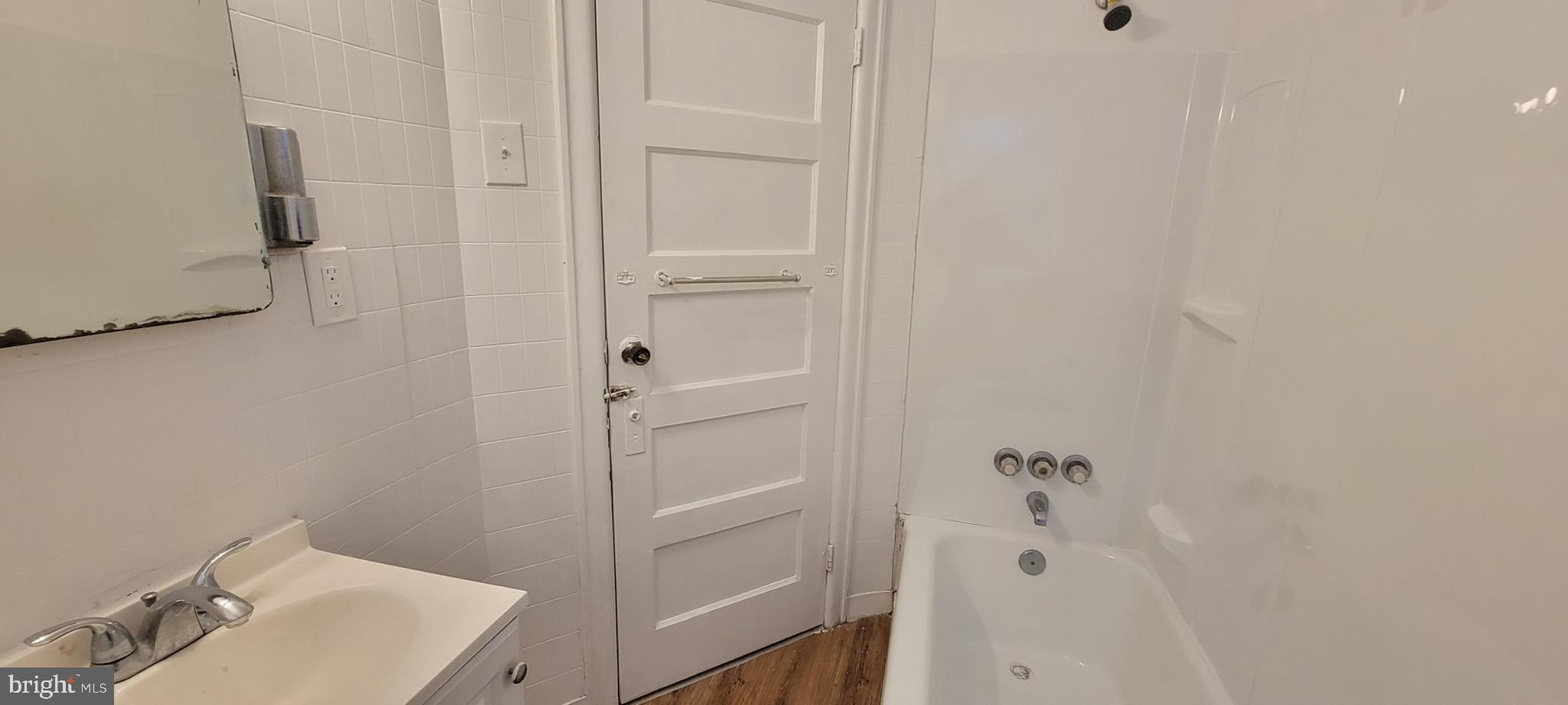 225 Sparks Street Philadelphia, PA 19120 - Photo 19 of 26