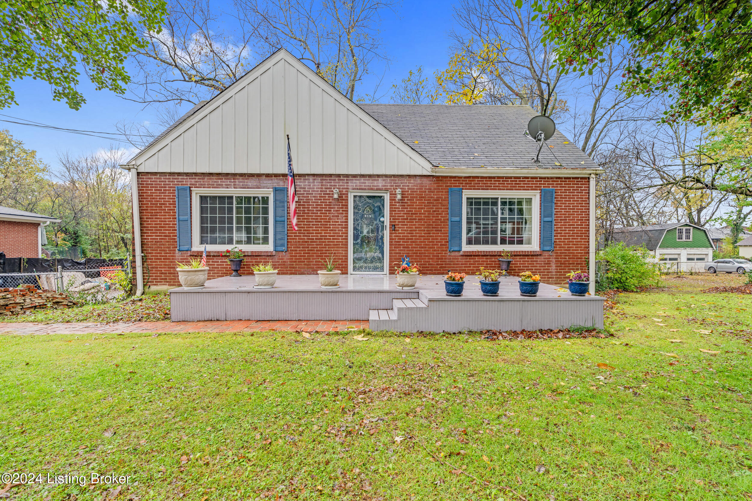 812 Palatka Road Louisville, KY 40214 - Photo 1 of 35 DSC03124