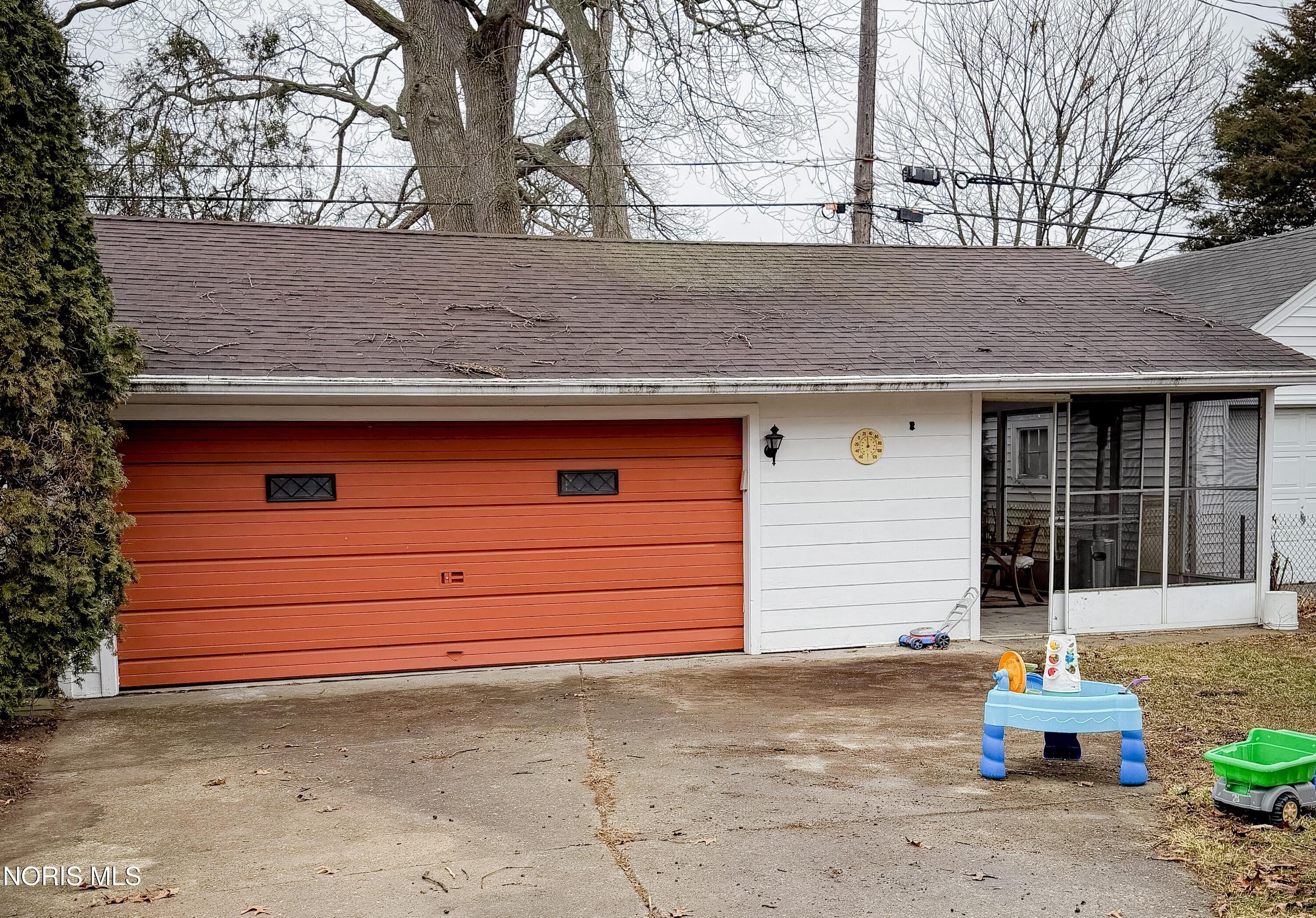 4233 Garrison Road Toledo, OH 43613 - Photo 24 of 25 large garage with opener