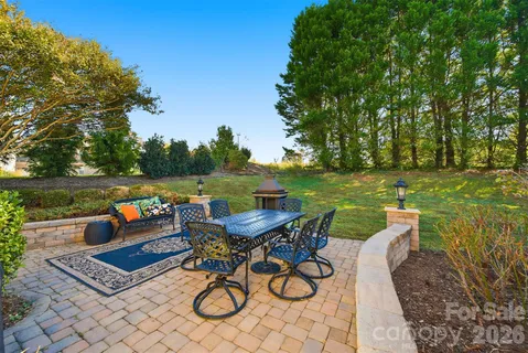 $499,900 | 4410 1st St Drive Northwest, Hickory, NC 28601