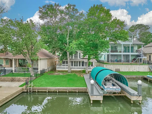 $599,000 | 6795 Kingston Cove Lane, Willis, TX 77318