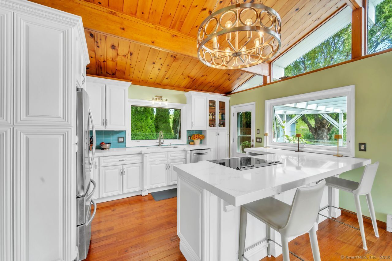 182 Magnolia Hill Road Bethlehem, CT 06751 - Photo 8 of 40