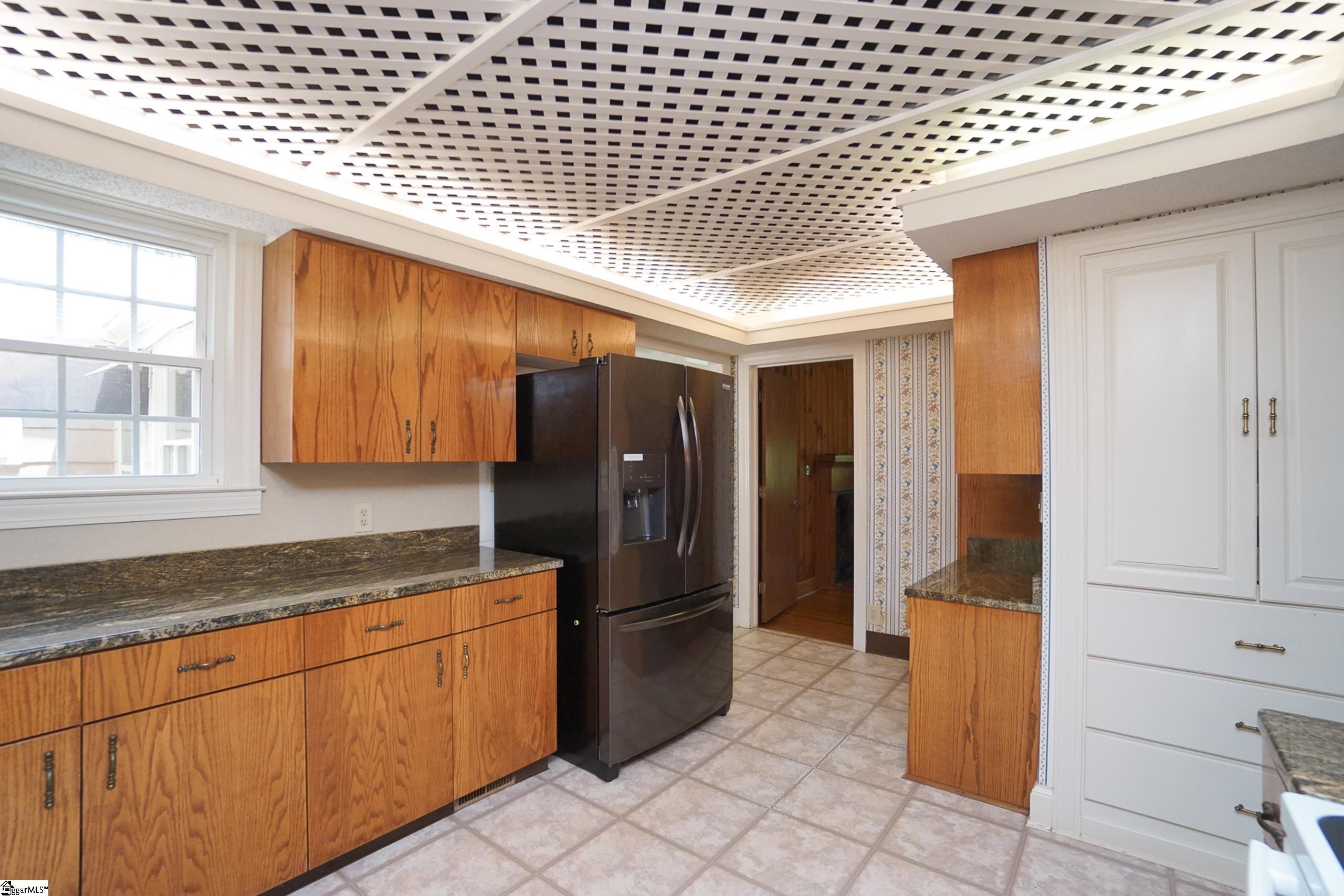 26 State Rd S-23-608 Greenville, SC 29609 - Photo 12 of 35 Gallery Image 12