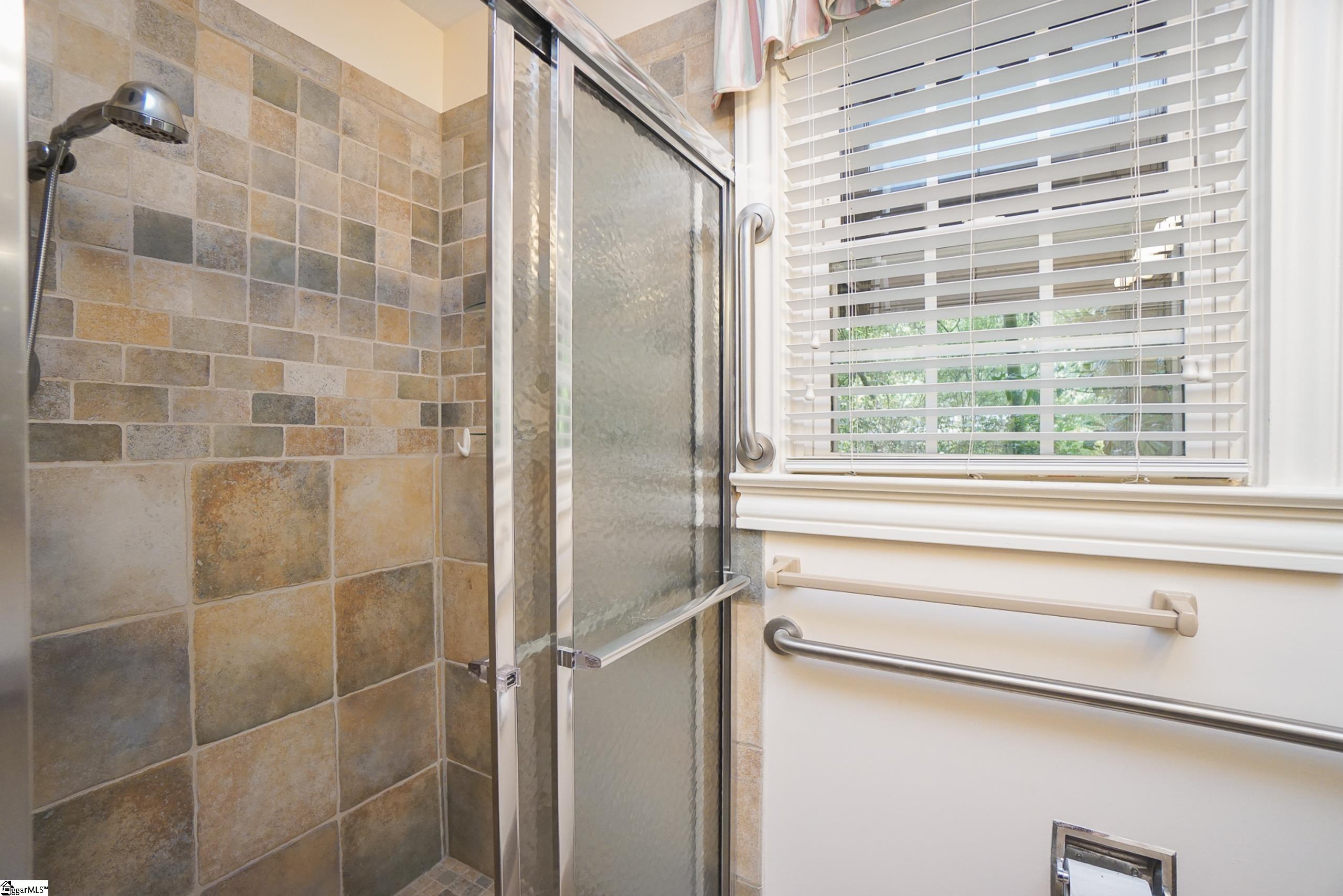 26 State Rd S-23-608 Greenville, SC 29609 - Photo 17 of 35 Gallery Image 17