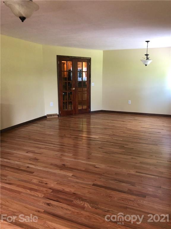 111 Dula Road Spruce Pine, NC 28777 - Photo 13 of 25 Gallery Image 13