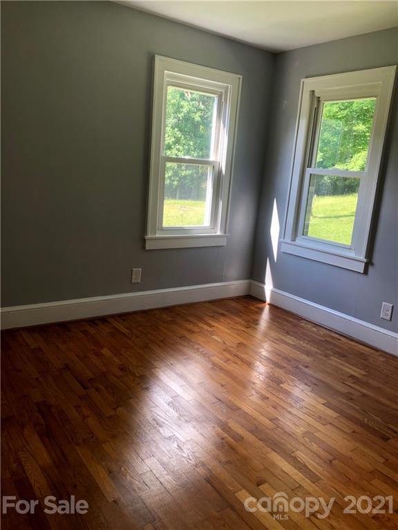 111 Dula Road Spruce Pine, NC 28777 - Photo 19 of 25 Gallery Image 19