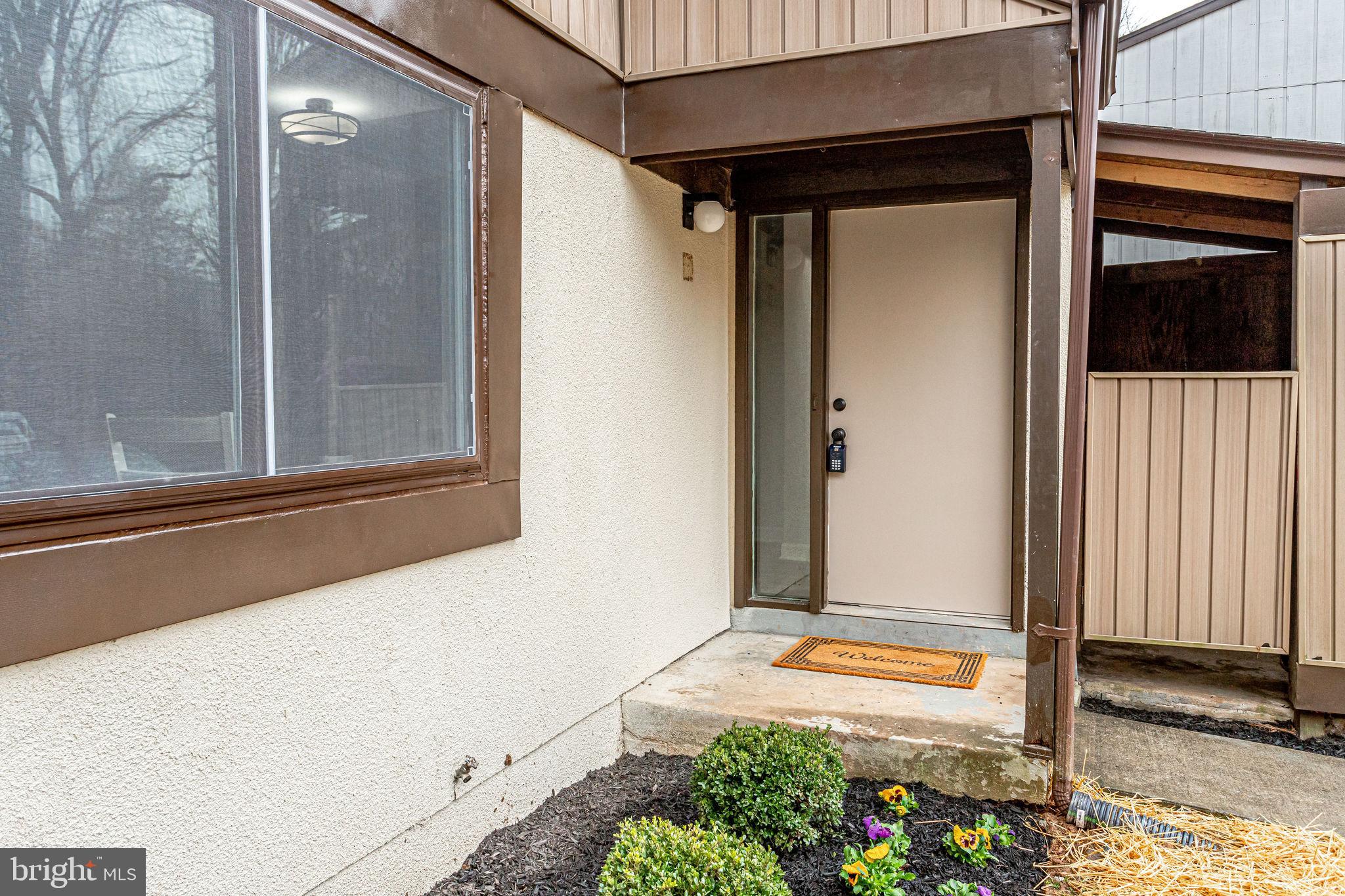 2263 Wheelwright Court Reston, VA 20191 - Photo 4 of 53