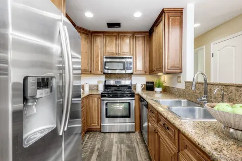 $800,000 | 11287 Provencal Place, San Diego, CA 92128