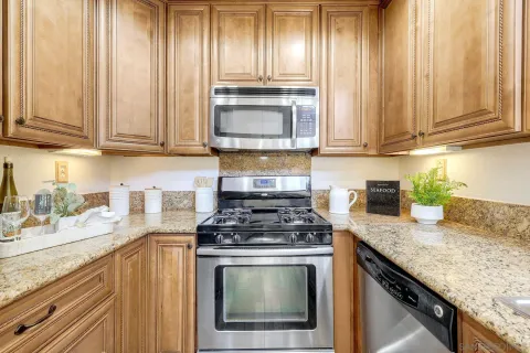 $800,000 | 11287 Provencal Place, San Diego, CA 92128