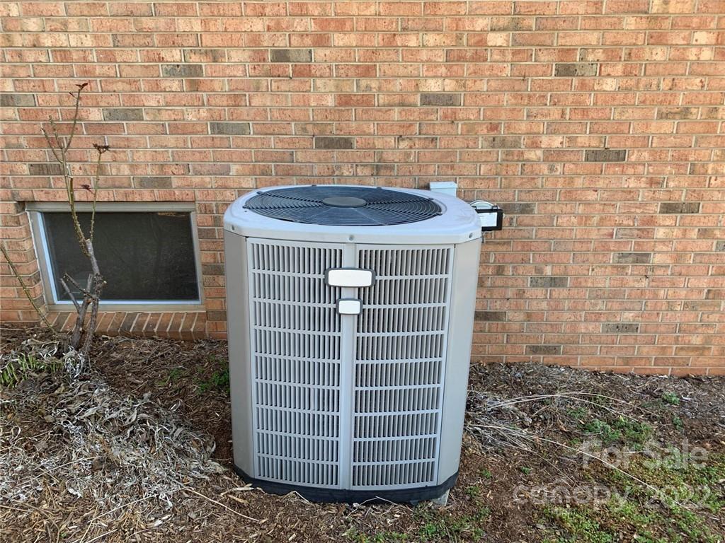 3170 Spring Garden Road, Unit 112 Claremont, NC 28610 - Photo 36 of 36 a bathroom with a sink