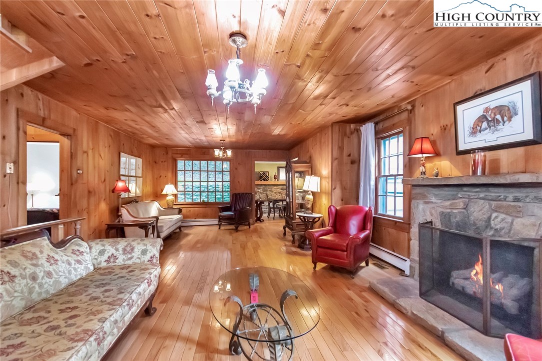 185 Sunset Drive Boone, NC 28607 - Photo 11 of 45 Gallery Image 11