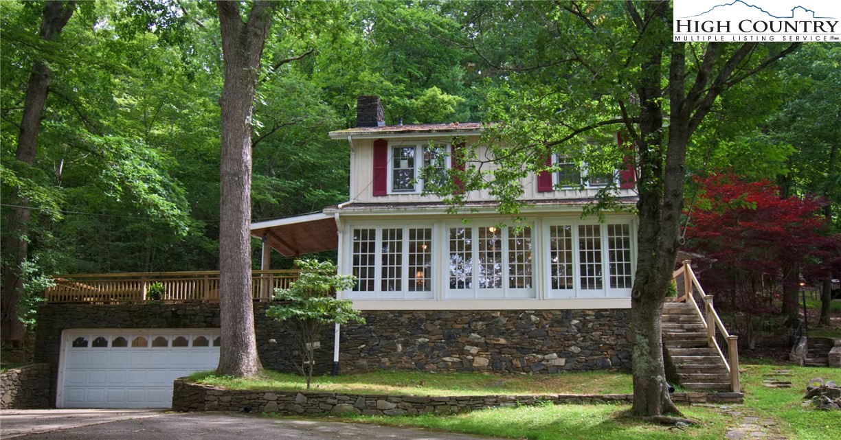 185 Sunset Drive Boone, NC 28607 - Photo 3 of 45 Gallery Image 3