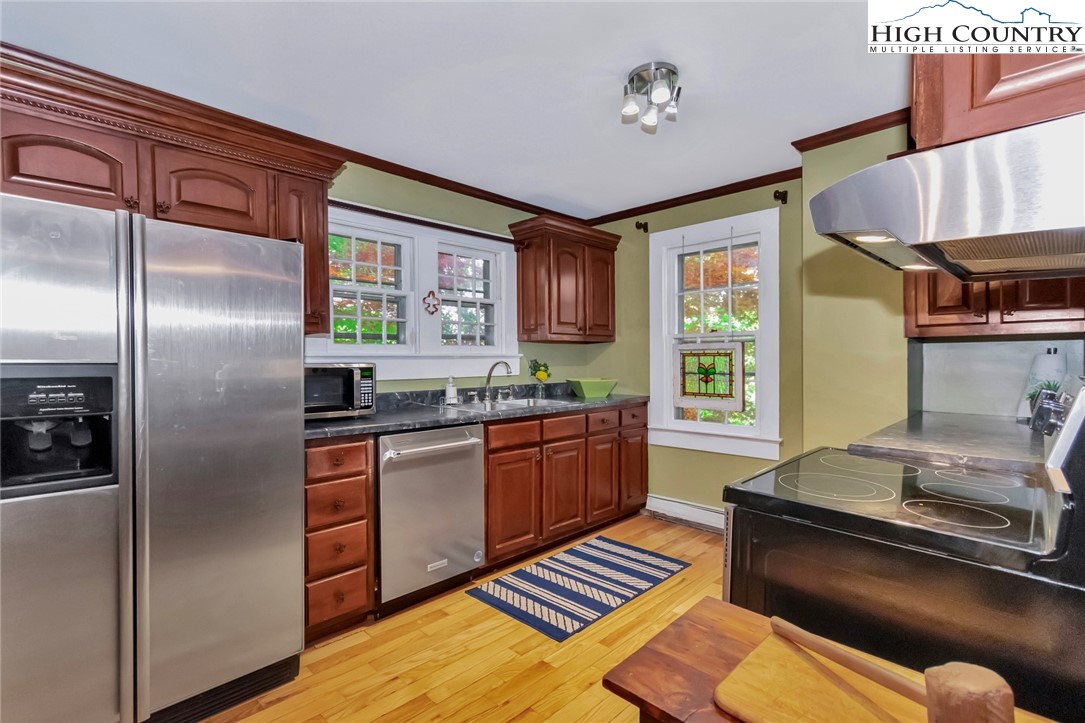 185 Sunset Drive Boone, NC 28607 - Photo 36 of 45 Gallery Image 36