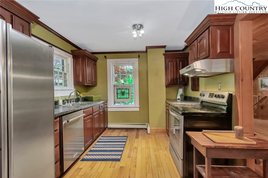 185 Sunset Drive Boone, NC 28607 - Photo 38 of 45 Gallery Image 38