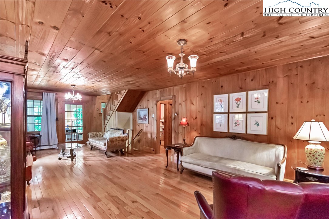 185 Sunset Drive Boone, NC 28607 - Photo 7 of 45 Gallery Image 7