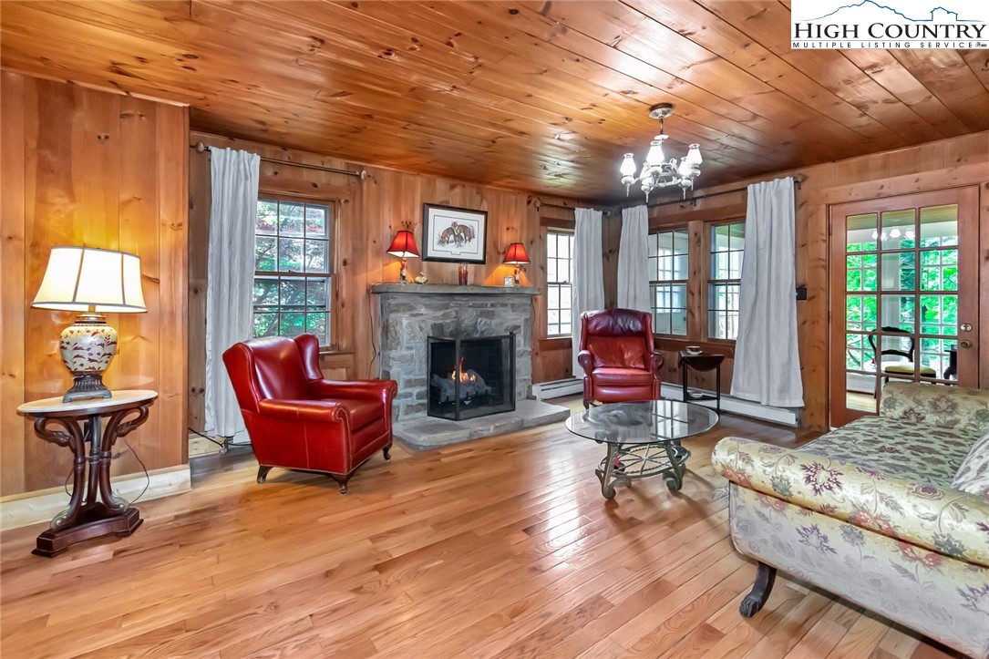 185 Sunset Drive Boone, NC 28607 - Photo 9 of 45 Gallery Image 9