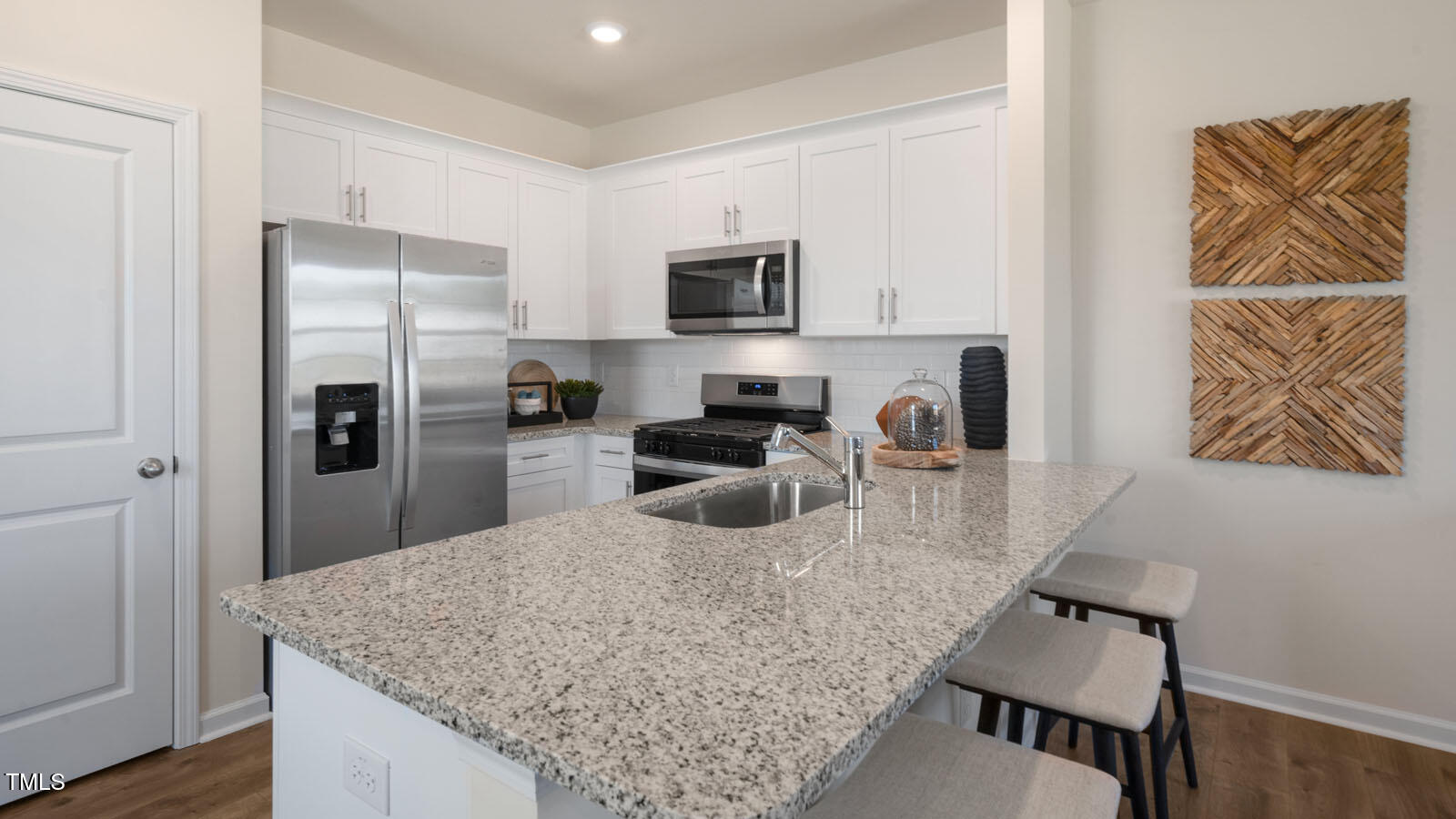 5237 Red Crimson Drive Willow Spring, NC 27592 - Photo 6 of 35 Kitchen