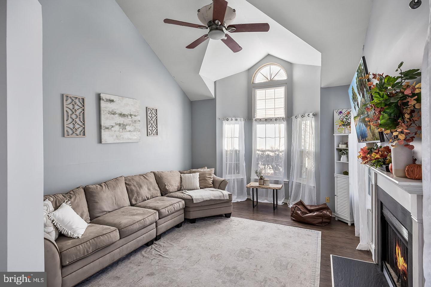 72 Pondview Lane Sicklerville, NJ 08081 - Photo 5 of 34 a living room with furniture and a large window