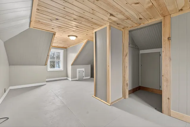 $99,900 | 35 Elmwood Avenue, Waterville, ME 04901