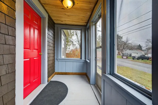 $99,900 | 35 Elmwood Avenue, Waterville, ME 04901