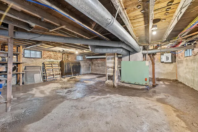 $99,900 | 35 Elmwood Avenue, Waterville, ME 04901