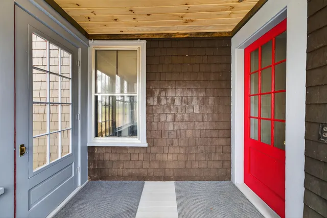 $99,900 | 35 Elmwood Avenue, Waterville, ME 04901