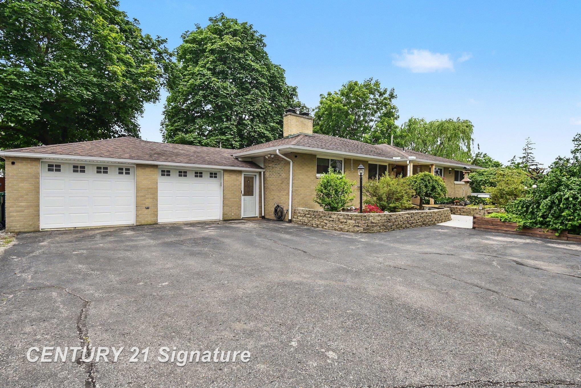 772 Midland Road Bay City, MI 48706 - Photo 3 of 30