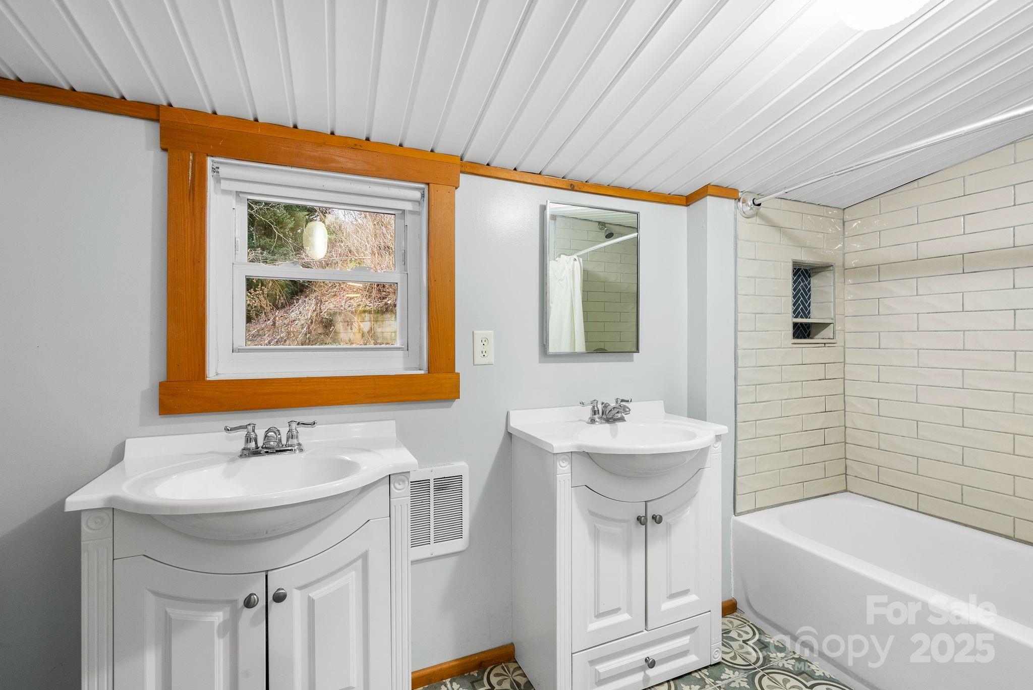 3115 Little Pine Road Marshall, NC 28753 - Photo 17 of 46