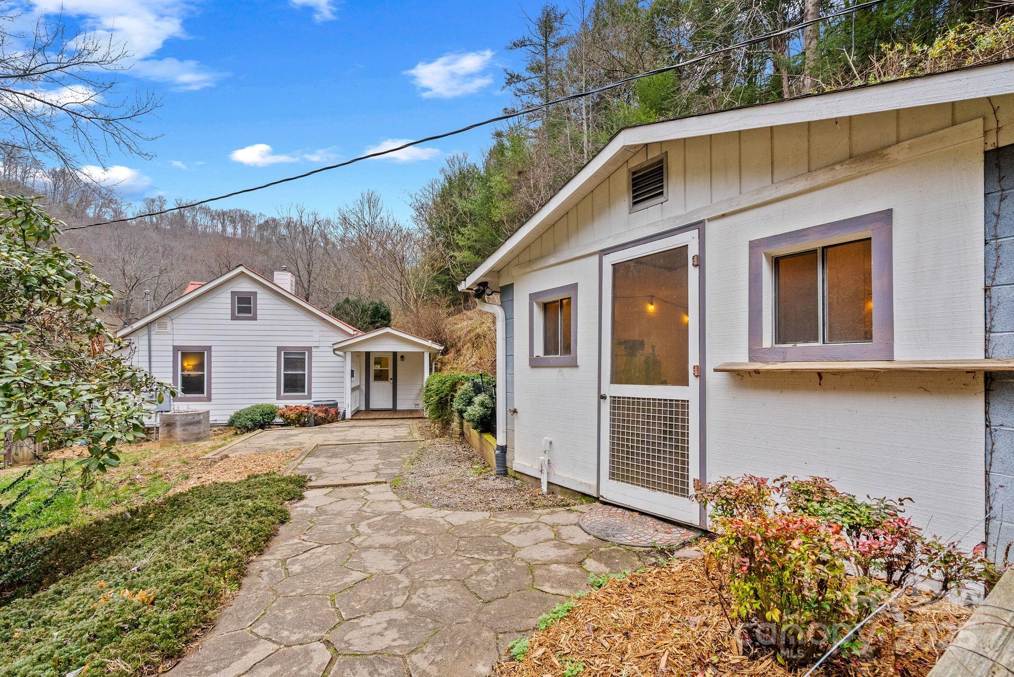 3115 Little Pine Road Marshall, NC 28753 - Photo 21 of 46