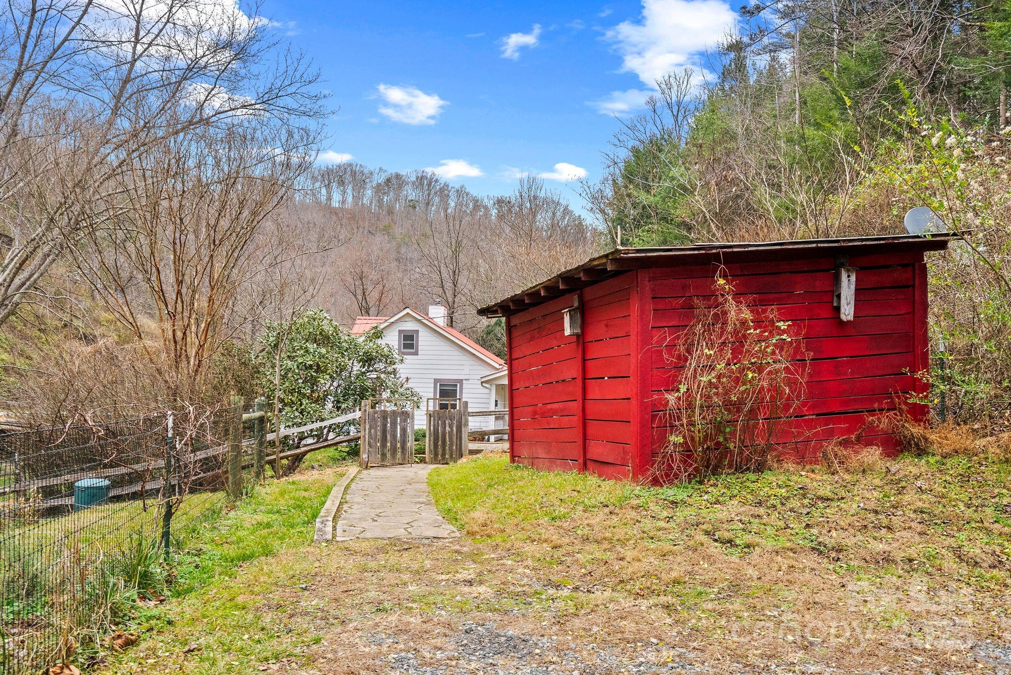 3115 Little Pine Road Marshall, NC 28753 - Photo 24 of 46