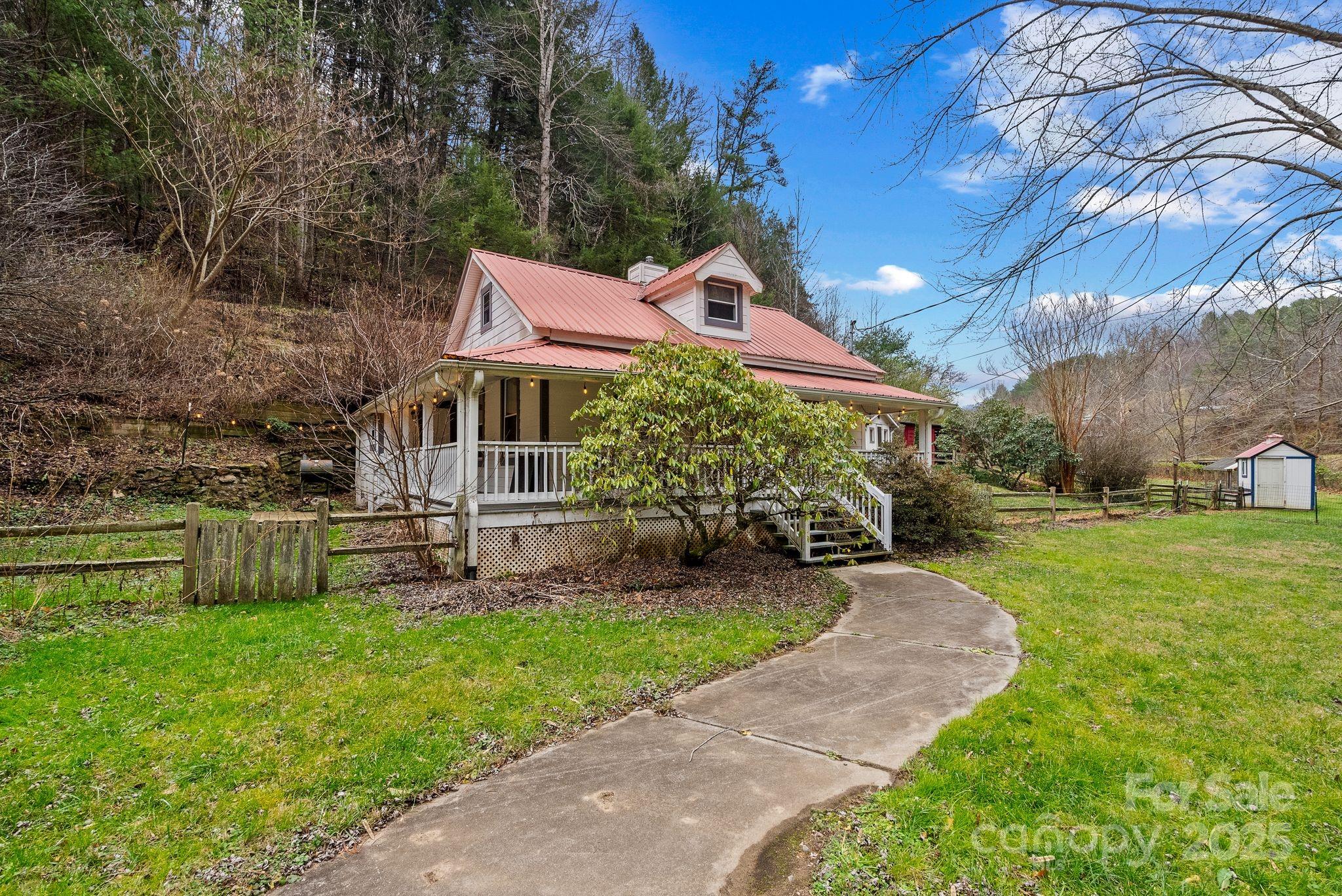 3115 Little Pine Road Marshall, NC 28753 - Photo 37 of 46