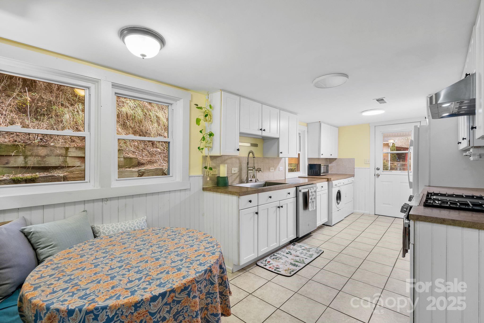 3115 Little Pine Road Marshall, NC 28753 - Photo 4 of 46