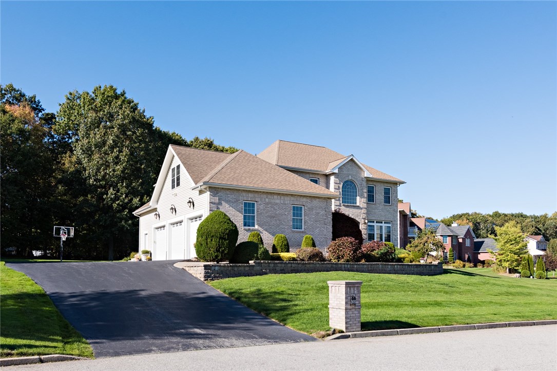 130 Fox Ridge Drive Cranston, RI 02921 - Photo 3 of 48 Gallery Image 3