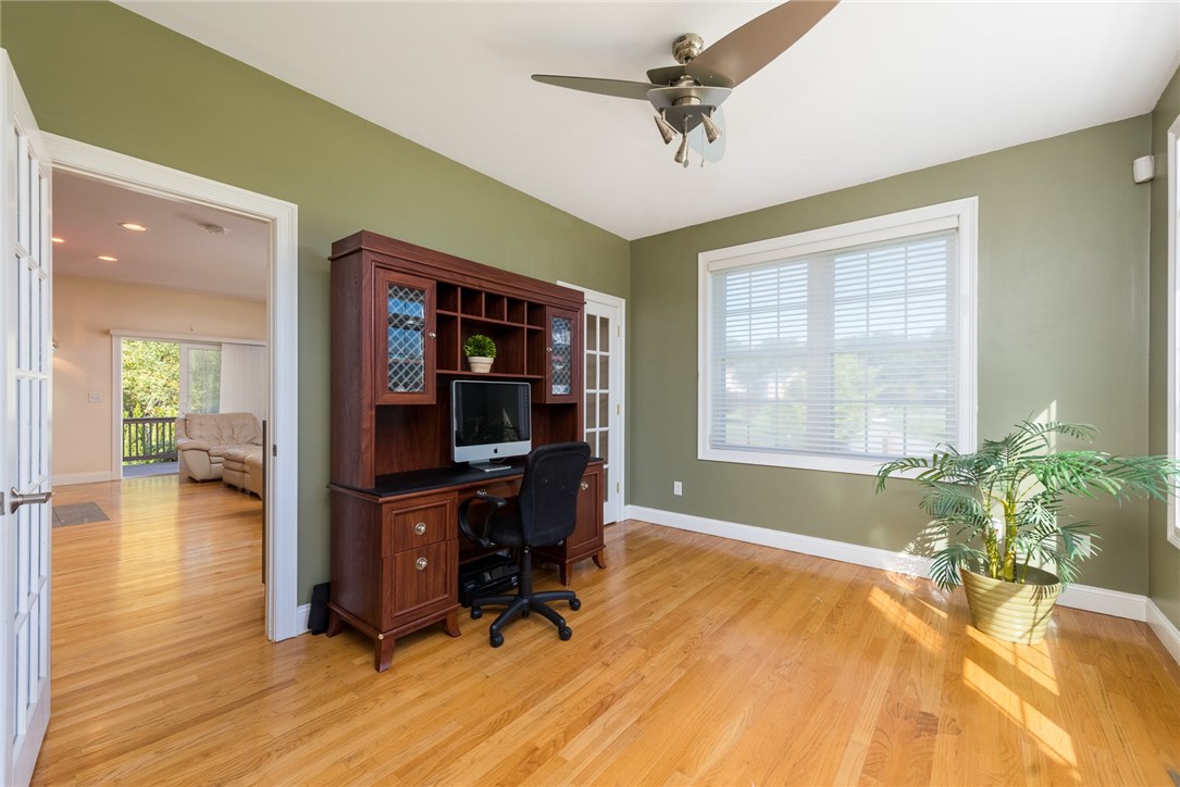 130 Fox Ridge Drive Cranston, RI 02921 - Photo 7 of 48 Gallery Image 7