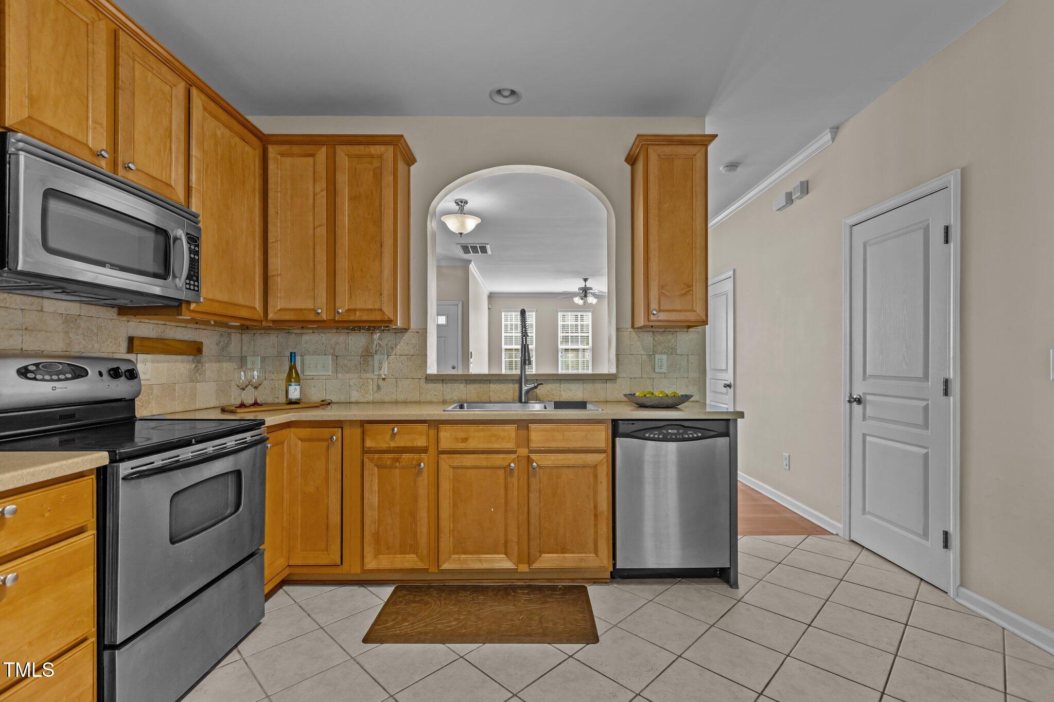 7850 Silverthread Lane Raleigh, NC 27617 - Photo 12 of 28 16-web-or-mls-IMGL8755