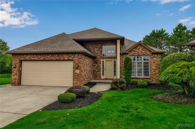 $539,900 | 8472 Chadway Court, Clarence, NY 14221