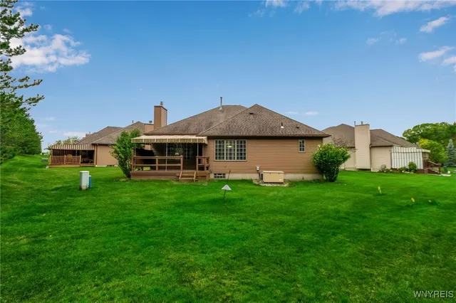 $539,900 | 8472 Chadway Court, Clarence, NY 14221