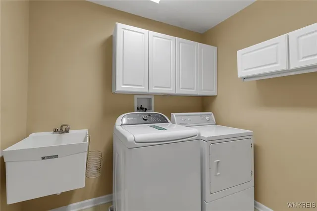 $539,900 | 8472 Chadway Court, Clarence, NY 14221