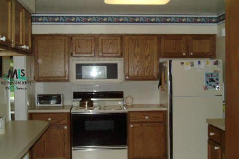 1669 Bournemouth Road Grosse Pointe, MI 48236 - Photo 6 of 8 692151-5.JPG