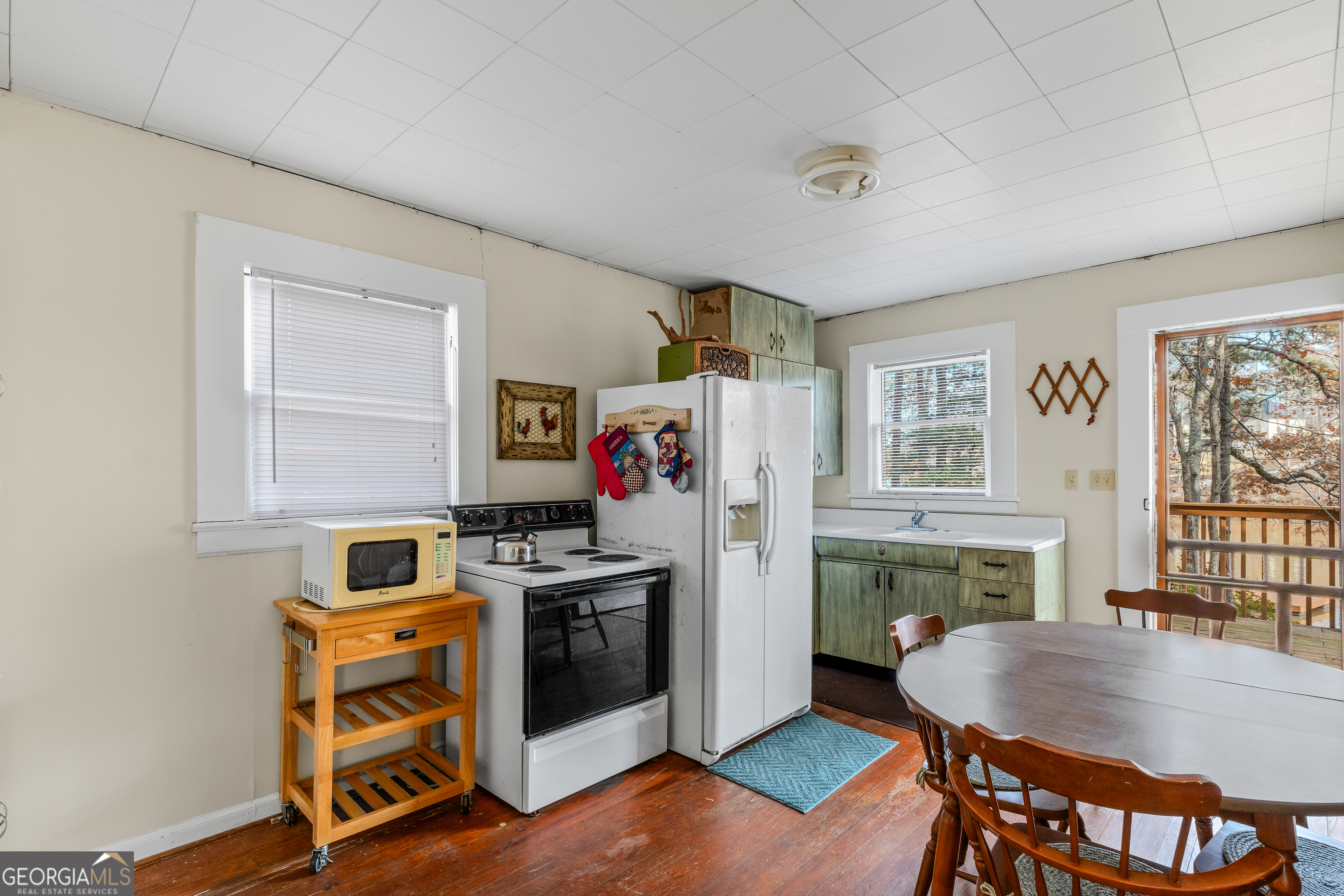 186 Arrow Point Road Jackson, GA 30233 - Photo 8 of 18