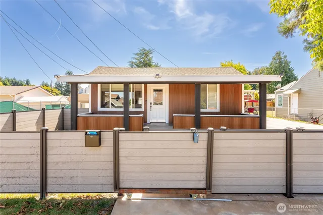 $775,000 | 8543 South 118th Street, Seattle, WA 98178