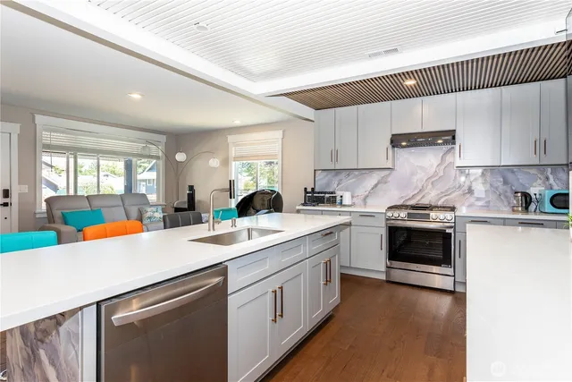 $775,000 | 8543 South 118th Street, Seattle, WA 98178