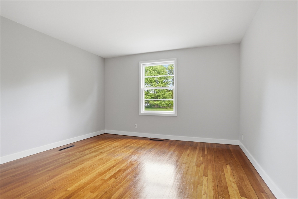 106 Bolton Road Harvard, MA 01451 - Photo 26 of 40