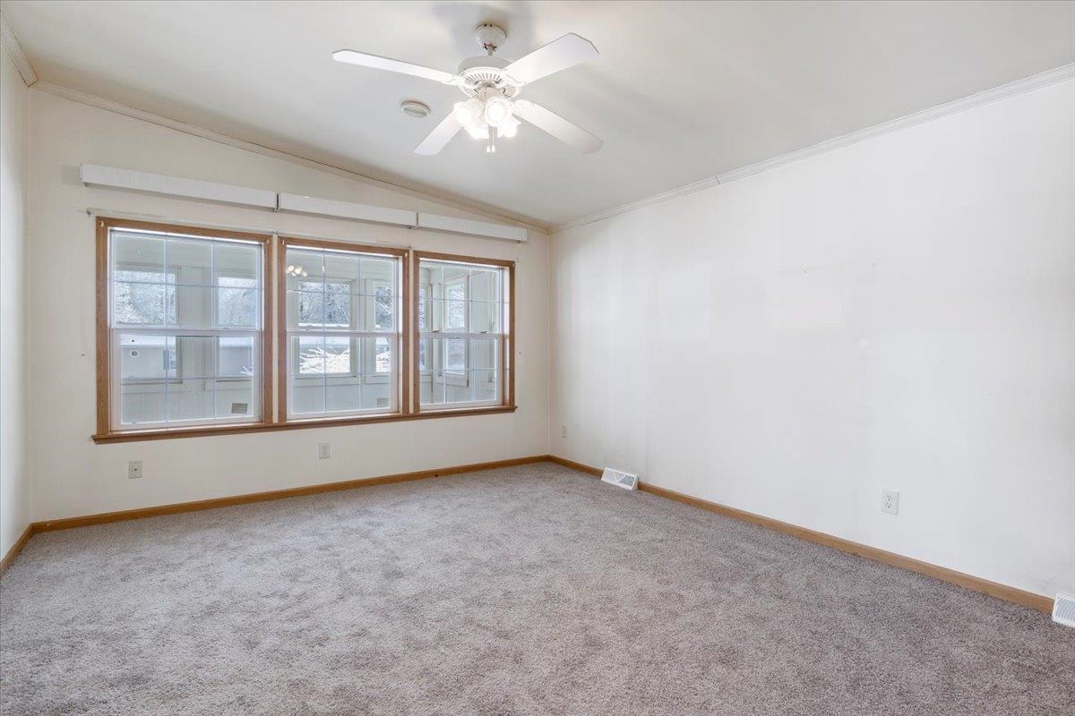 39 Temple Drive Rochester, NH 03868 - Photo 23 of 35