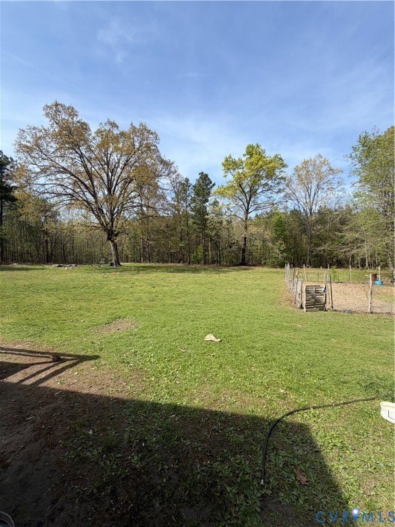 4806 Cox Road Wilsons, VA 23894 - Photo 8 of 12