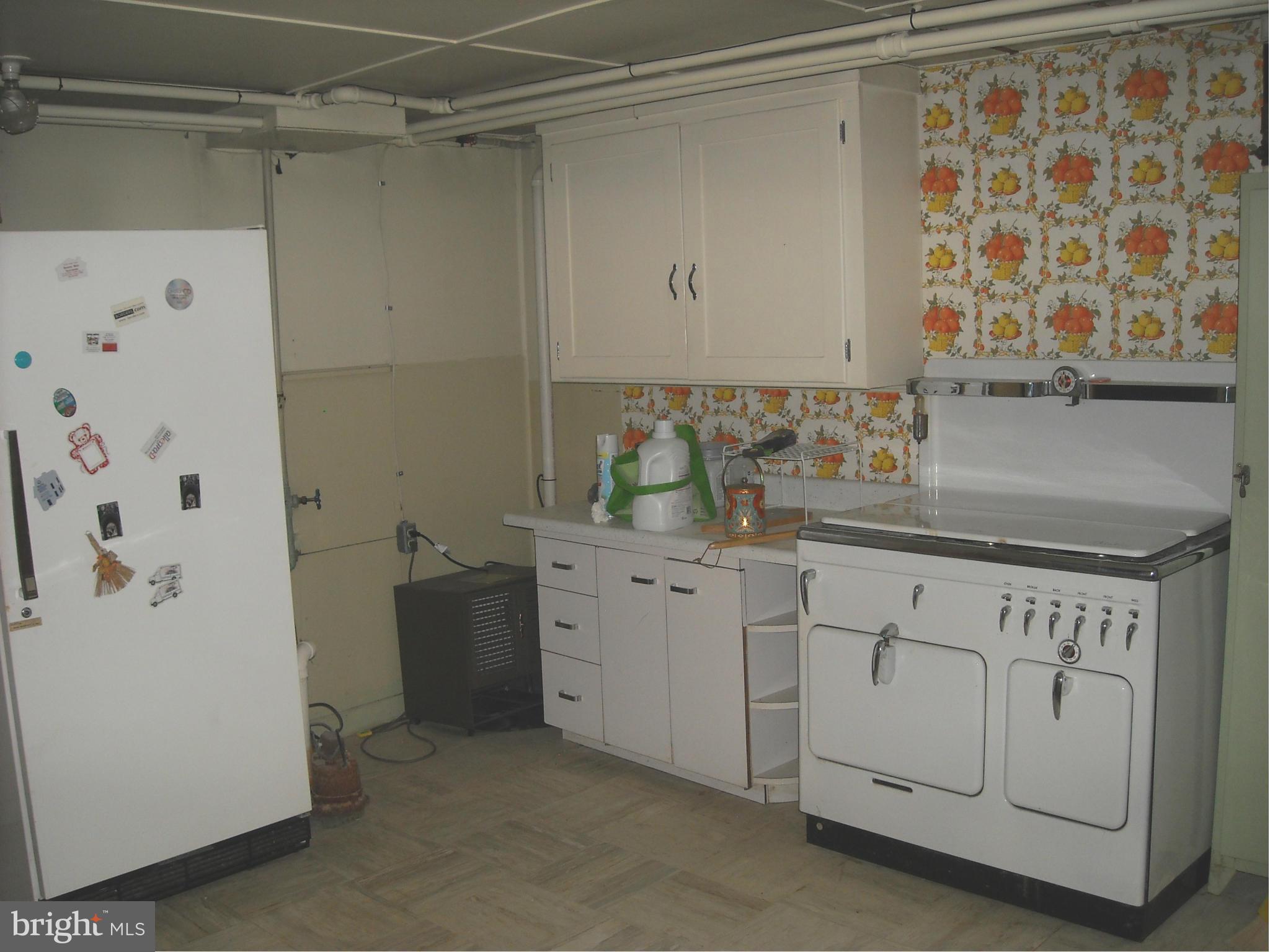 202 Greenwood Road Linthicum, MD 21090 - Photo 21 of 21 Kitchen Appliances