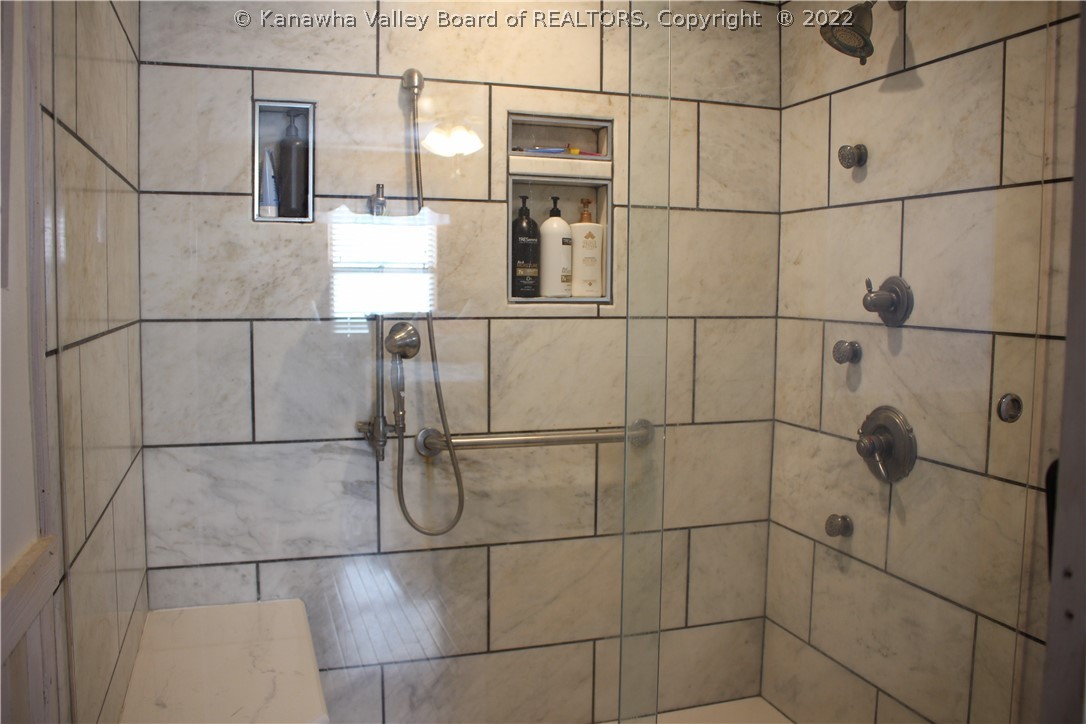 466 Dunlavey Ridge Road Fraziers Bottom, WV 25082 - Photo 10 of 32 Gallery Image 10