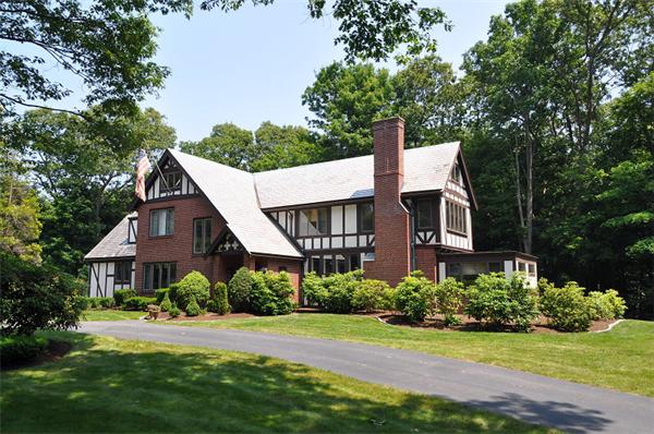 10 Whittier Road Wellesley, MA 02481 - Photo 1 of 30