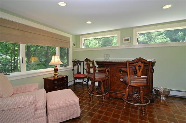 10 Whittier Road Wellesley, MA 02481 - Photo 26 of 30